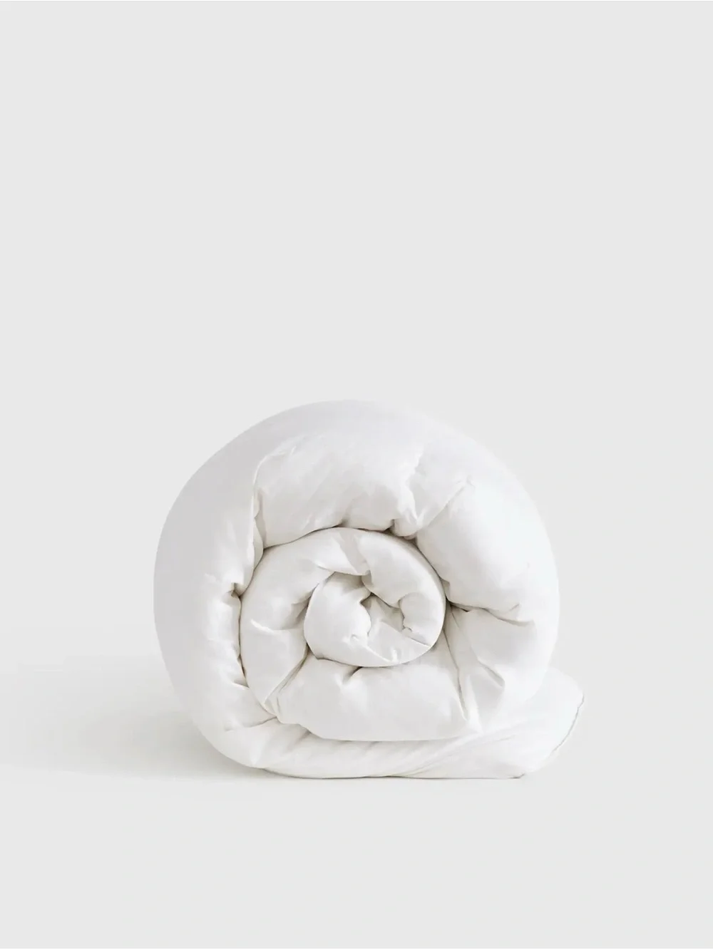 Quince Premium White Down-Alternative Comforter All Seasons Full/Queen